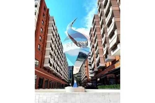 Tirane, jepet me qera apartament 1+1 Kati 3, 70 m² 600 € (Kompleksi Delijorgji)