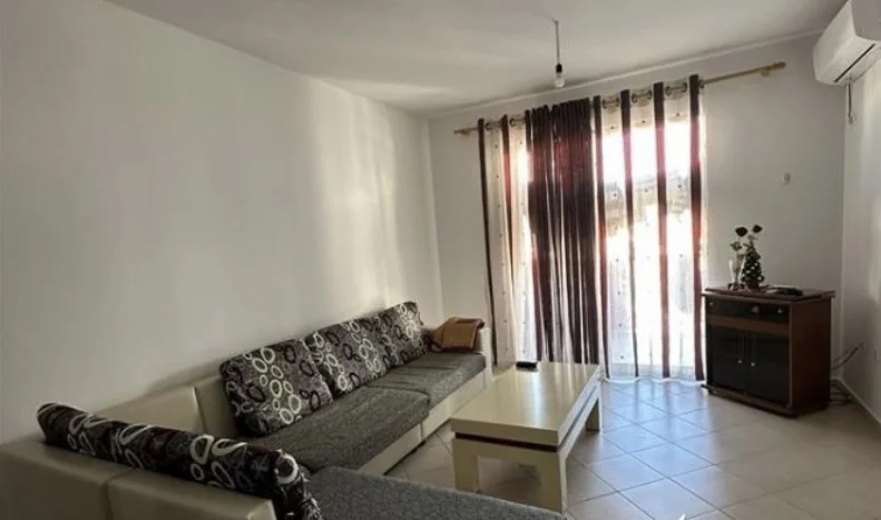 Tirane, jepet me qera apartament 2+1 Kati 7, 95 m² 400 € (Yzberisht)