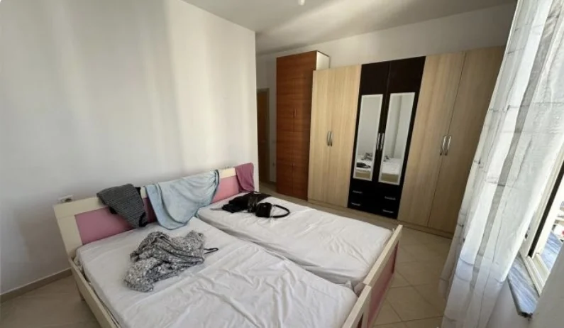 Tirane, jepet me qera apartament 2+1 Kati 7, 95 m² 400 € (Yzberisht)
