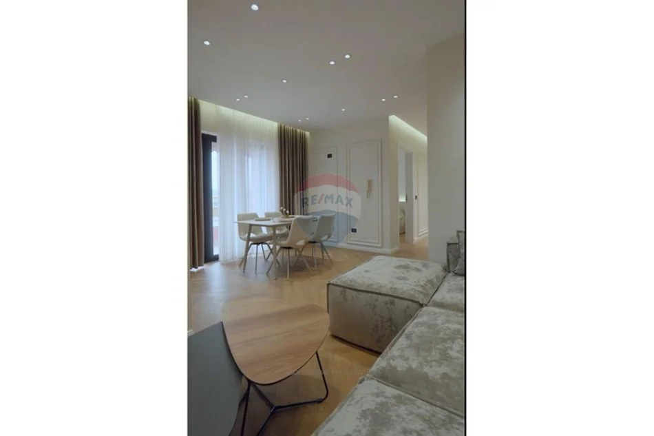 Tirane, shitet apartament 2+1 , 105 m² 250.019 € (Perball Deliorgjit)