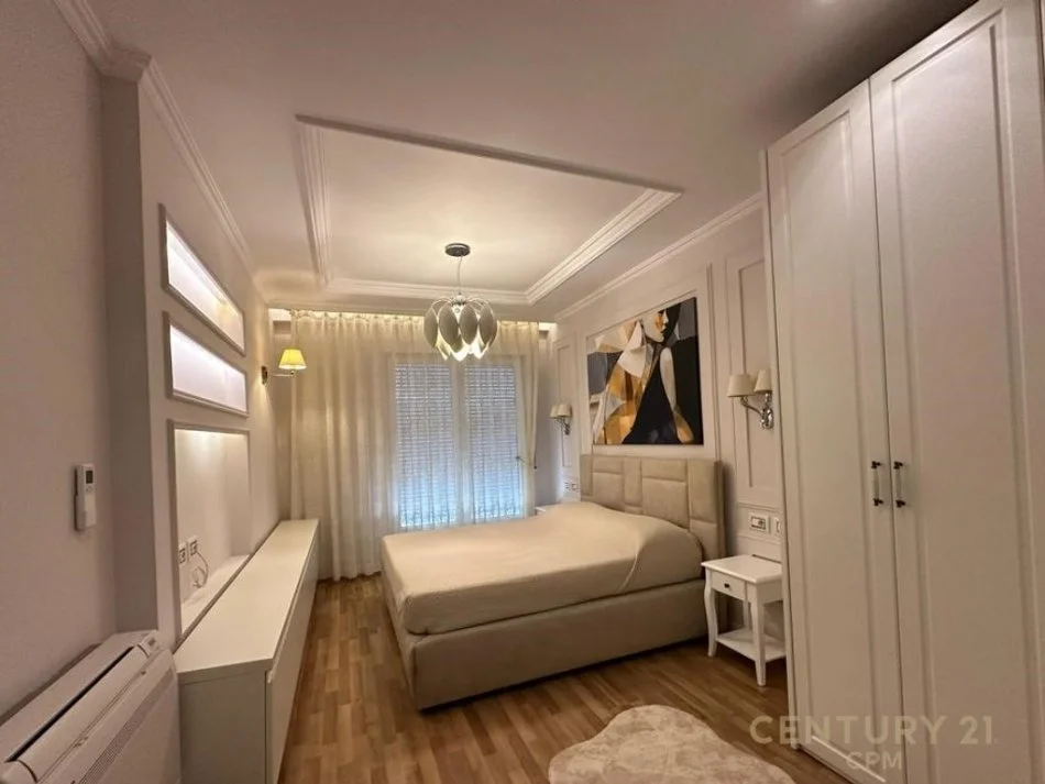 Tirane, jepet me qera apartament 1+1 Kati 6, 80 m² 800 € 