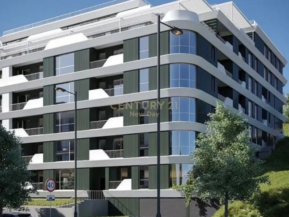 Tirane, shitet apartament 1+1 Kati 3, 80 m² 160.000 € (Liqeni thate)