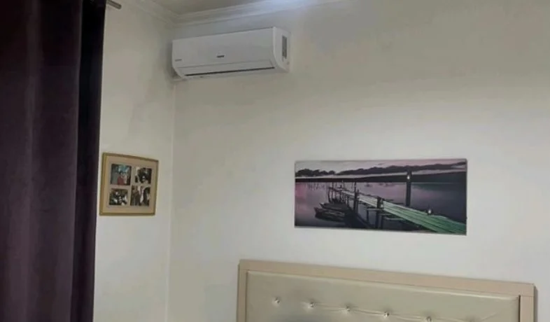 Tirane, jepet me qera apartament 1+1 Kati 6, 60 m² 600 € (Pazari i ri)