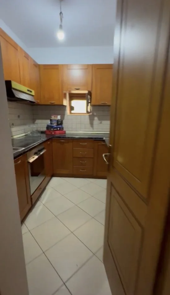 Tirane, shitet apartament 1+1+Aneks Kati 3, 57 m² 85.000 € (Xhanfize Keko)