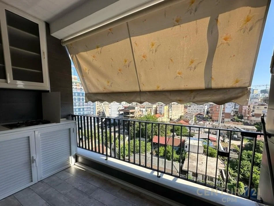 Tirane, jepet me qera apartament 1+1 Kati 6, 80 m² 800 € 