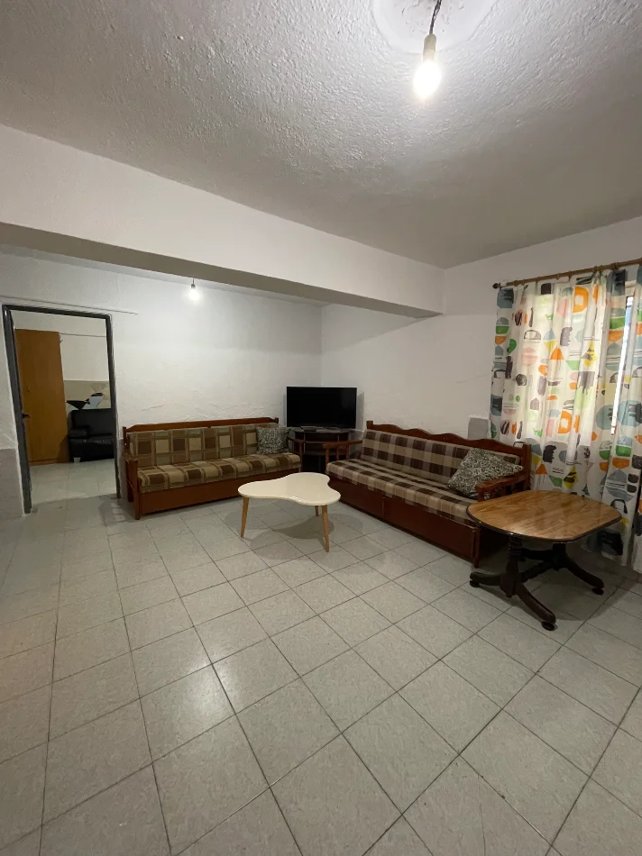 Tirane, jepet me qera apartament 1+1 Kati 1, 52 m² 220 € (Astir)