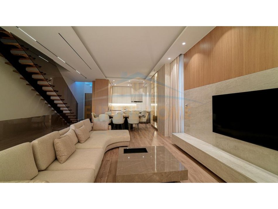 Tirane, jepet me qera Vile 3+1 , 359 m² 5.000 € (Luminor Residenc)