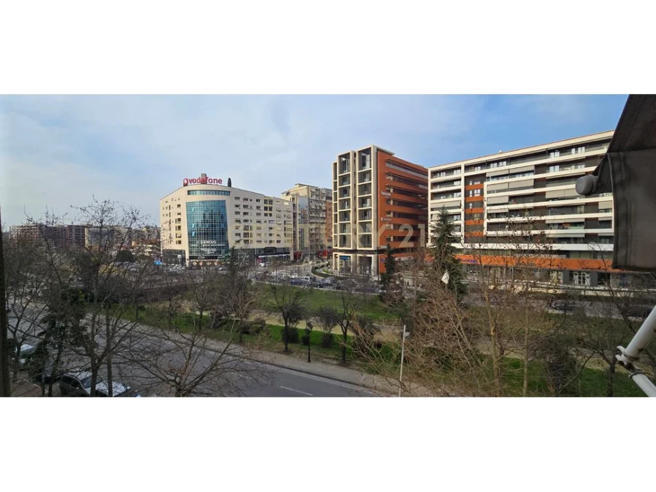 Tirane, shes apartament 3+1+Aneks+Ballkon Kati 3, 123 m² 290.000 € (Rruga e kavajes)
