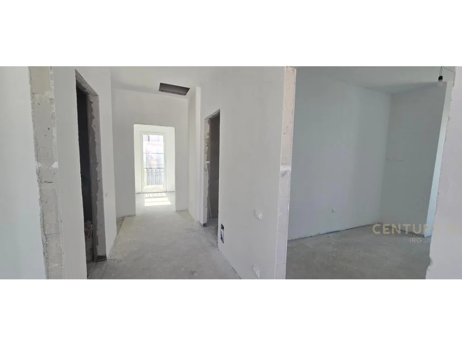 Tirane, shes Vile 2 Katshe Kati 2, 453 m² 630.000 € (Rolling Hills Liqeni)