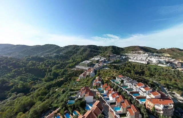 Tirane, shitet Vile 3 Katshe , 243 m² 526.000 € (residenca kodra e diellit 1)