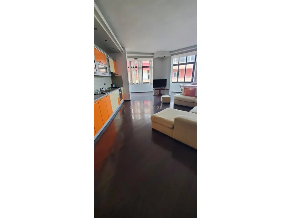 Tirane, shes apartament 3+1+Aneks+Ballkon Kati 6, 157 m² 267.000 € (Rrapi hekali)
