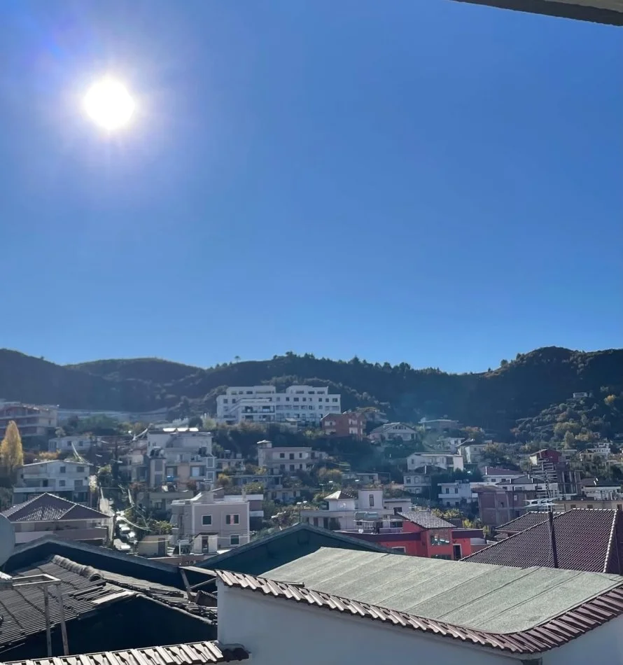 Tirane, shitet , 750.000 € 