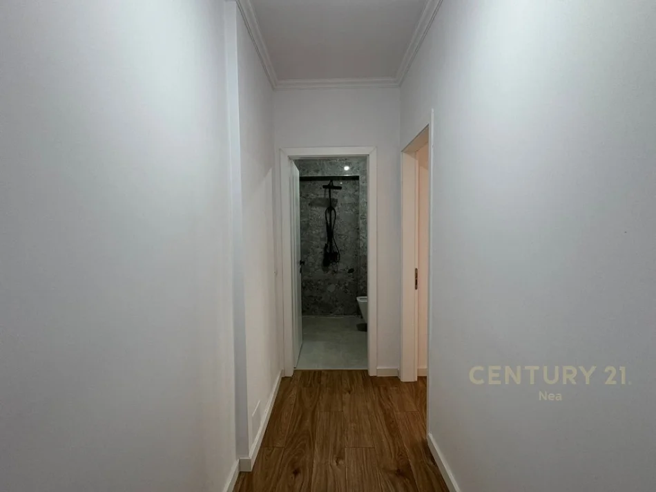 Tirane, shes apartament 2+1+Aneks+Ballkon Kati 4, 75 m² 222.000 € (Rruga e Bogdaneve)