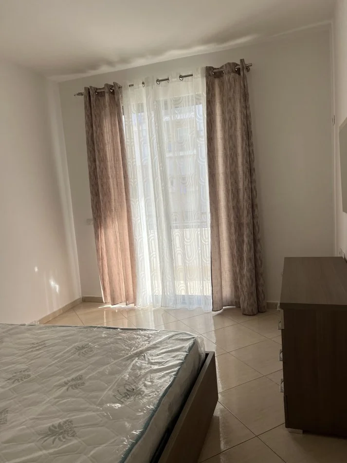 Tirane, jepet me qera apartament 2+1+Ballkon Kati 3, 100 m² 500 € (ASTIR PERBALLE EHA STUDIO)