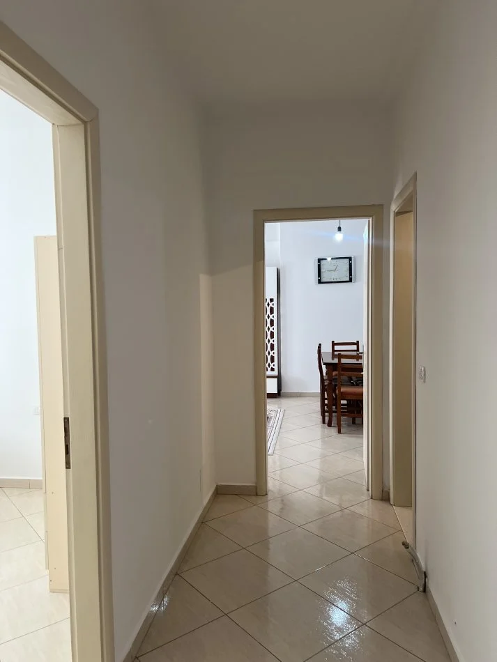 Tirane, jepet me qera apartament 2+1+Ballkon Kati 3, 100 m² 500 € (ASTIR PERBALLE EHA STUDIO)