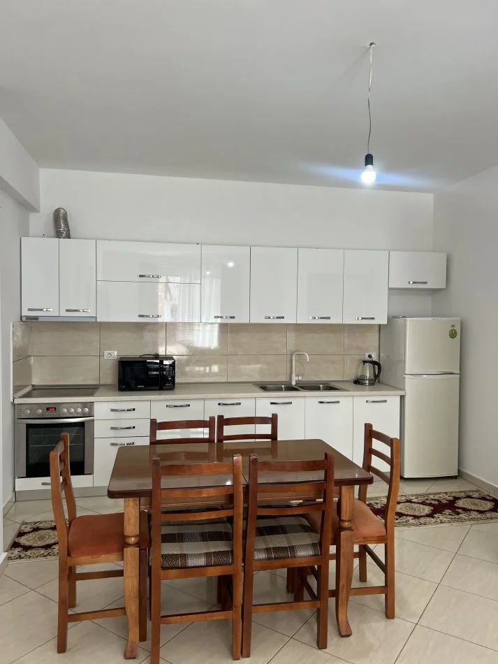 Tirane, jepet me qera apartament 2+1+Ballkon Kati 3, 100 m² 500 € (ASTIR PERBALLE EHA STUDIO)