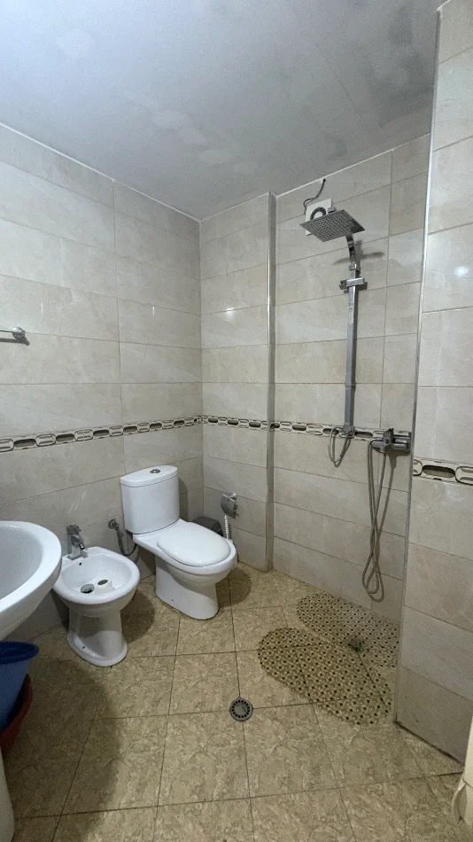 Shqiperi, jepet me qera apartament 2+1+Ballkon Kati 3, 500 € (tom plezha)