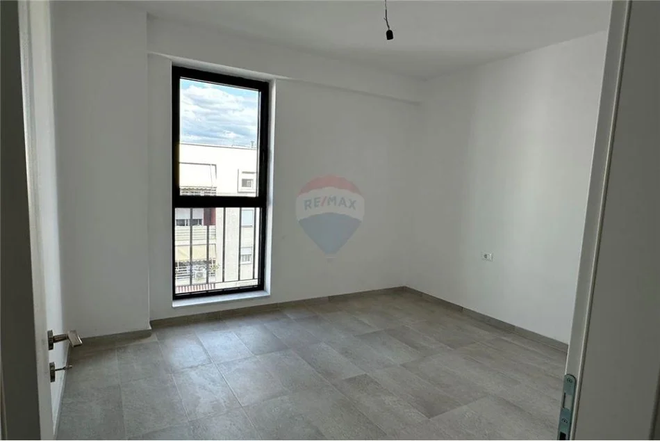 Tirane, jepet me qera apartament 2+1 Kati 5, 99 m² 750 € (Prane Parkut Olimpik - Komuna e Parisit - Kompleksi Dinamo, Shqipëri)