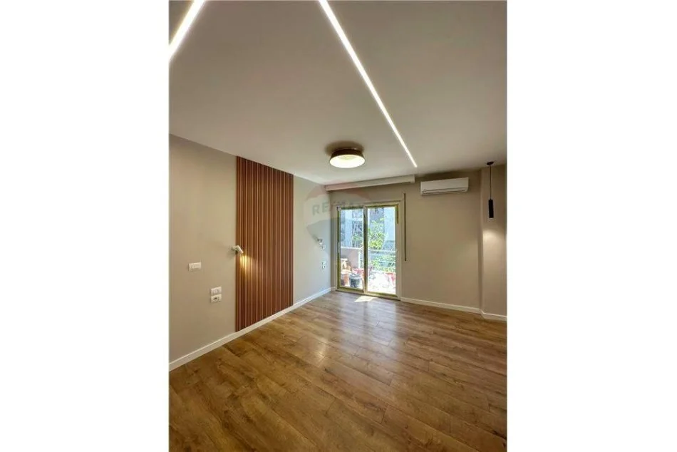 Tirane, shitet apartament , Kati 3, 95 m² 130,000 € 