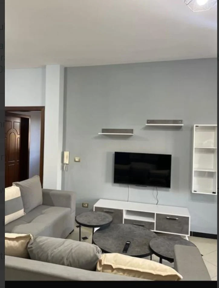 Tirane, jepet me qera shtepi 2+1+Ballkon Kati 2, 100 m² 400 € 