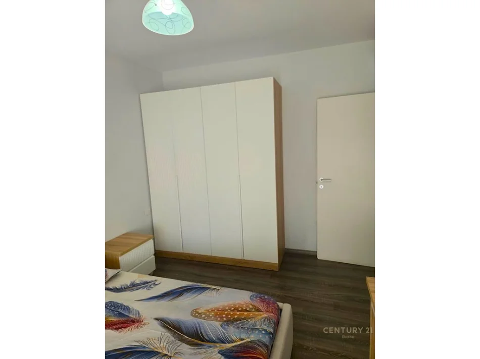 Tirane, jepet me qera apartament 2+1+Aneks+Ballkon Kati 3, 94 m² 750 € (Fiori di Bosko)
