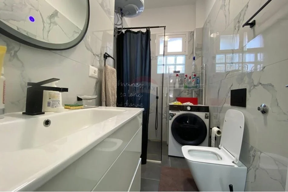 Tirane, jap me qera apartament 3+1 , 95 m² 850 € (Vasil Shanto!)
