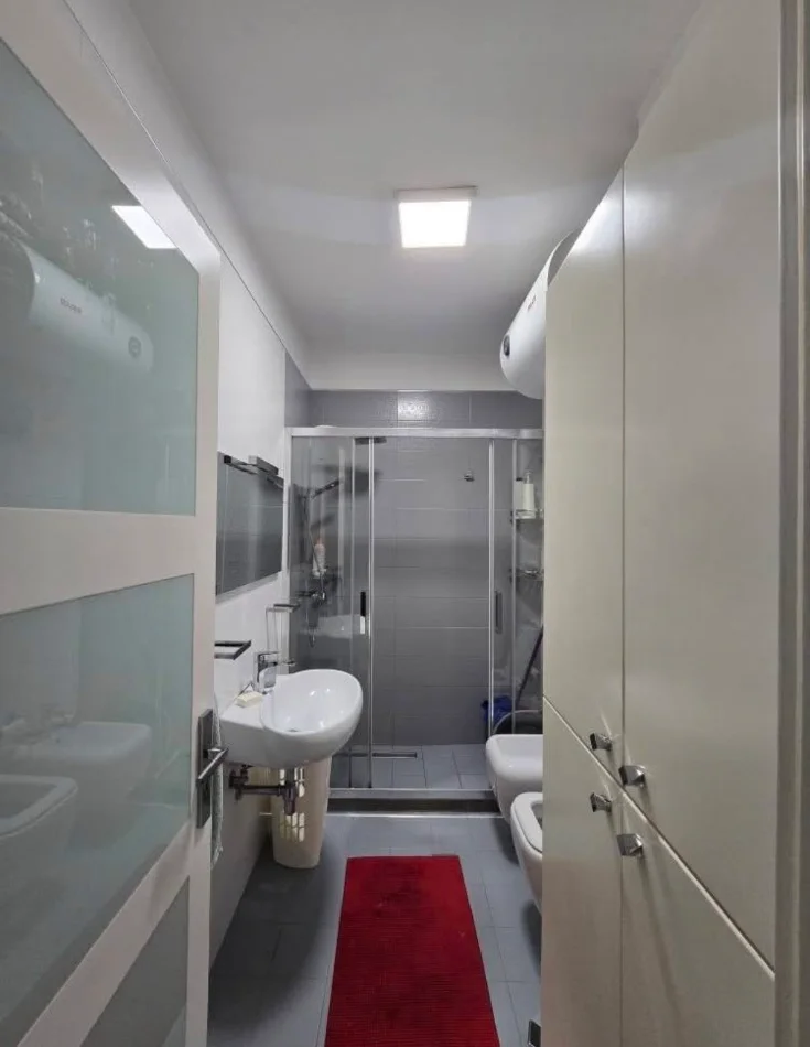 Tirane, jepet me qera apartament 2+1 Kati 4, 100 m² 60.000 € 