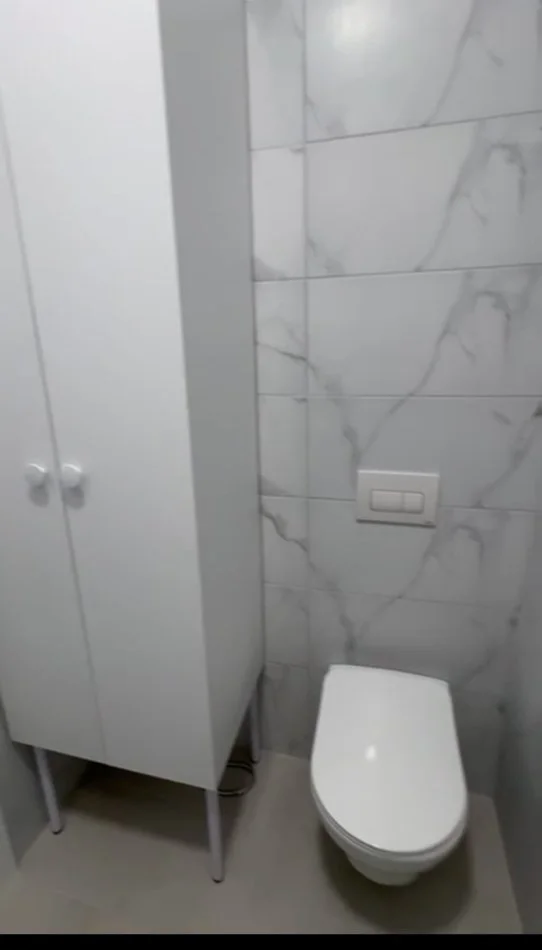 Tirane, jepet me qera apartament 2+1+Ballkon Kati 2, 100 m² 650 € (Rruga Kodra E Diellit)