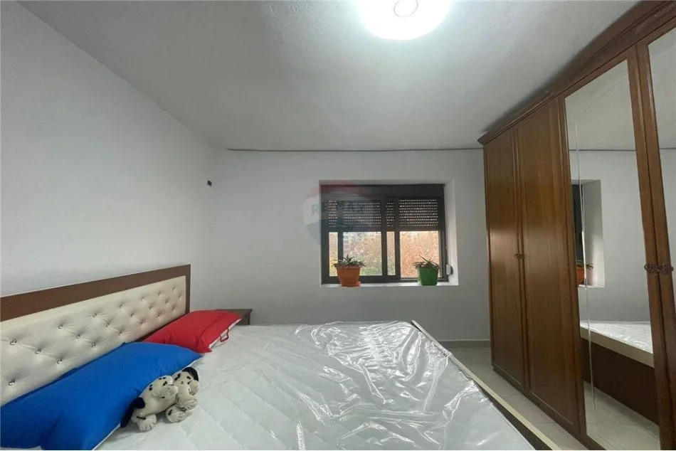 Tirane, apartament , Kati 4, 65 m² 400 € 