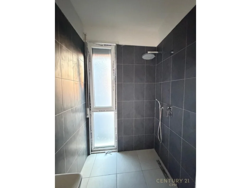 Tirane, shes apartament 2+1+Aneks+Ballkon Kati 5, 91 m² 255.000 € 