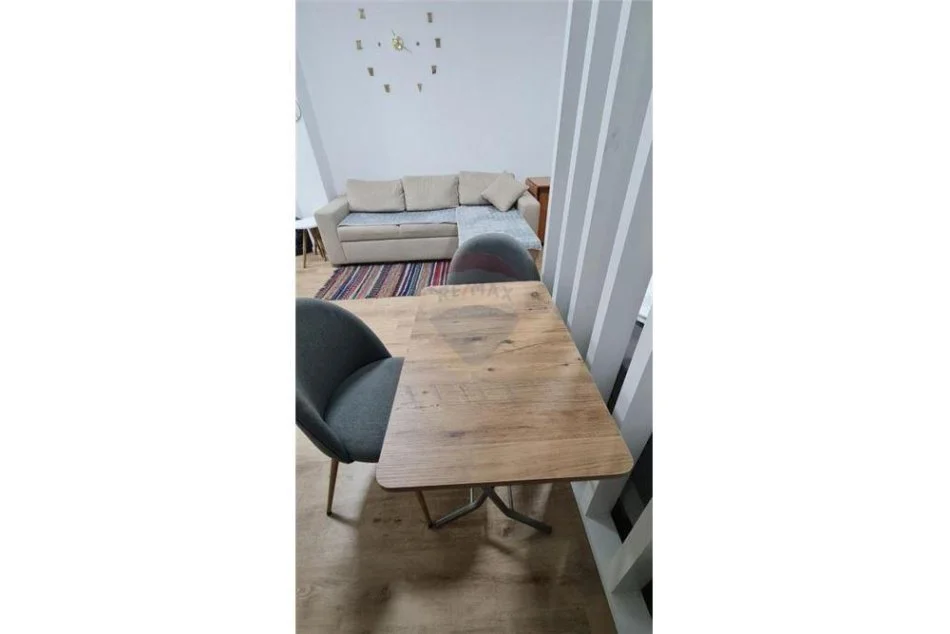 Tirane, jepet me qera apartament , 44 m² 450 € (Zihni Sako - Porcelan - Oxhaku,)