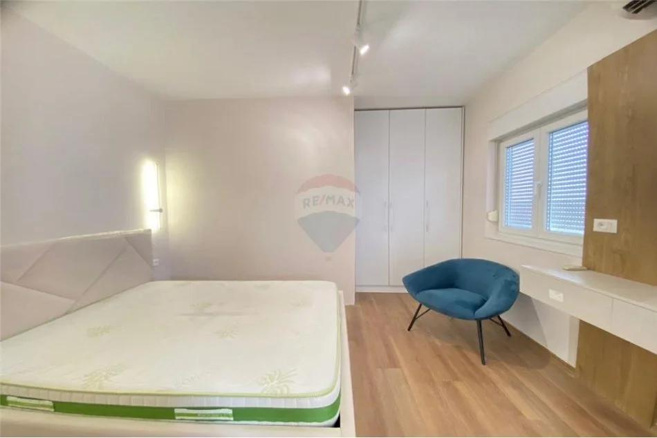 Tirane, jepet me qera apartament 2+1 Kati 10, 87 m² 850 € (Rruga e Kavajes - Rruga e Kavajës - Globe, Albania)