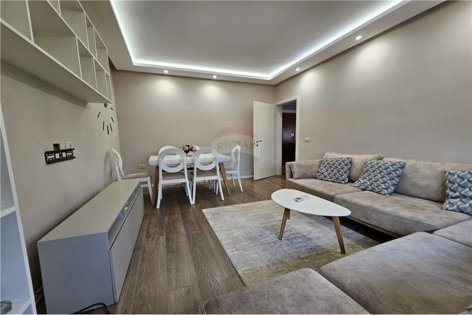 Tirane, shitet apartament , Kati 5, 91 m² 135,000 € 