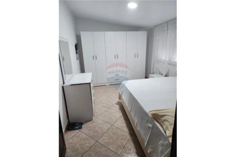 Tirane, jepet me qera apartament 2+1 Kati 6, 142 m² 650 € (irfan tomini - Bulevardi Gjergj Fishta,)