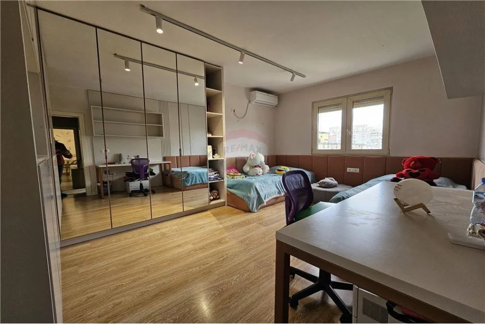 Tirane, shitet apartament , Kati 5, 91 m² 135,000 € 