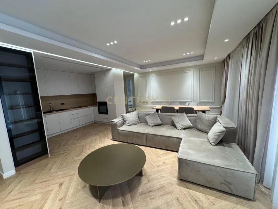 Tirane, jepet me qera apartament 2+1 Kati 5, 130 m² 1.500 € 