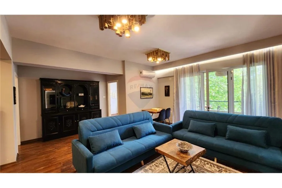 Tirane, jepet me qera apartament 2+1 Kati 2, 63 m² 650 € (Kopshti Zoologjik)