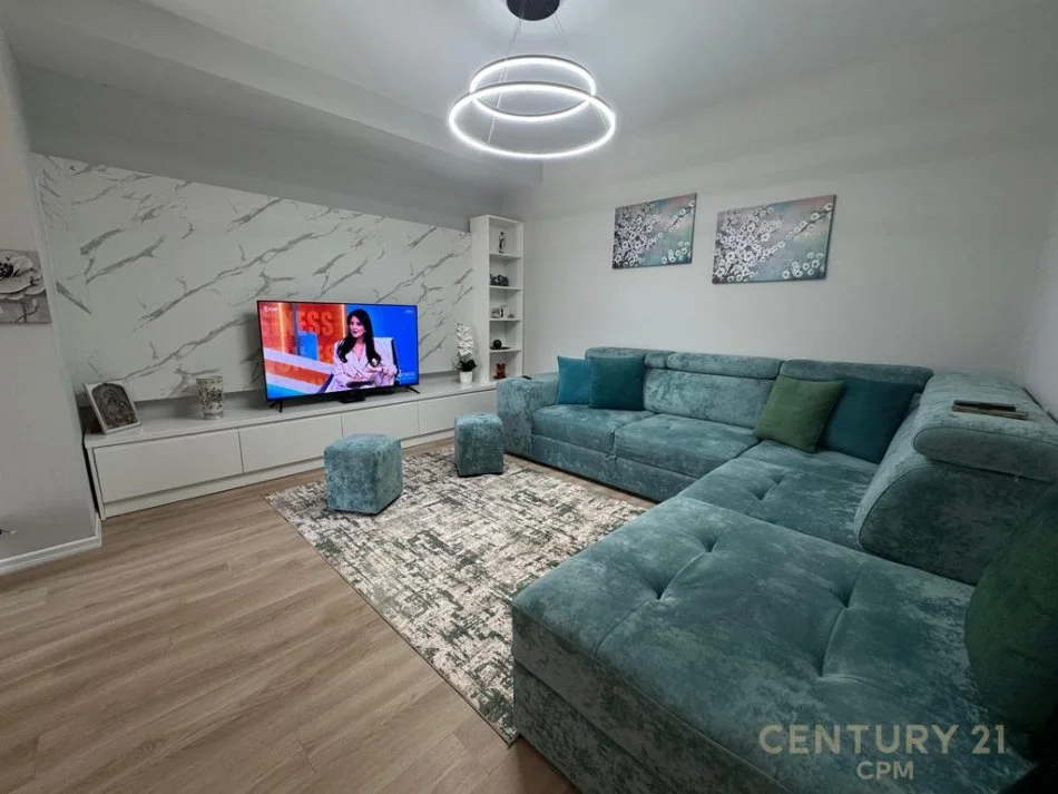 Tirane, shitet apartament 2+1 , 90 m² 129.000 € (Unaza e Re)