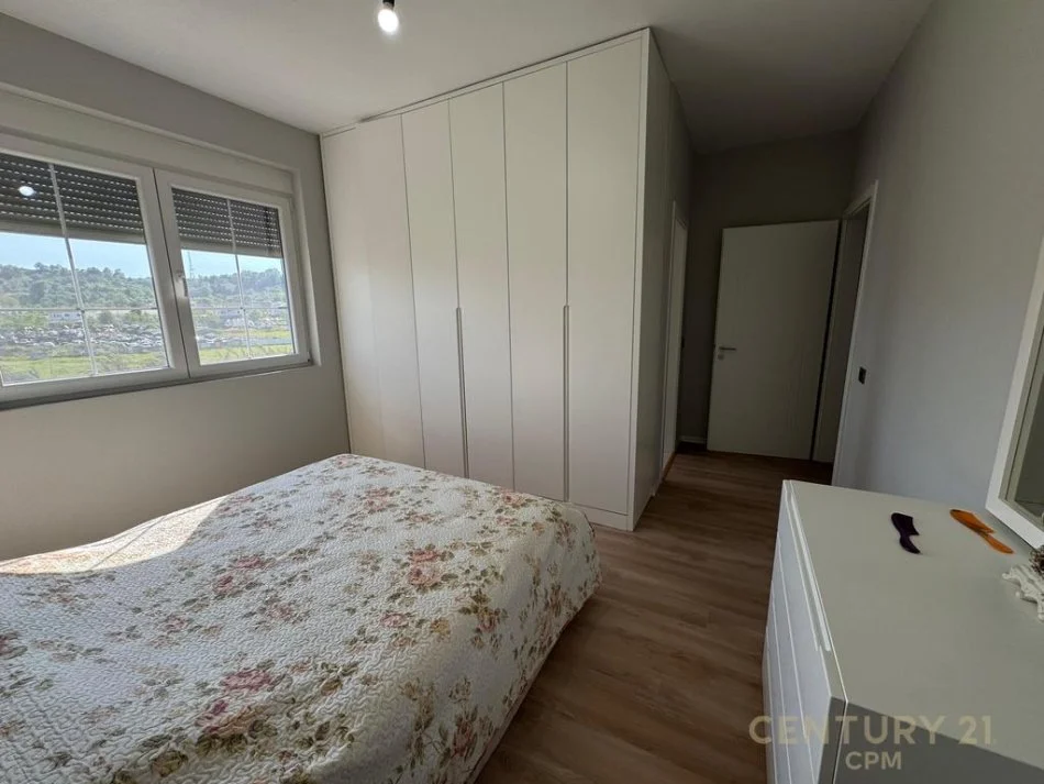 Tirane, shitet apartament 2+1 , 90 m² 129.000 € (Unaza e Re)