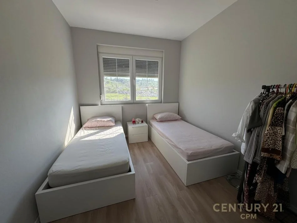 Tirane, shitet apartament 2+1 , 90 m² 129.000 € (Unaza e Re)