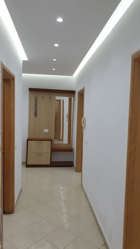 Tirane, jepet me qera apartament 2+1 Kati 2, 60 m² 600 € (Astir)