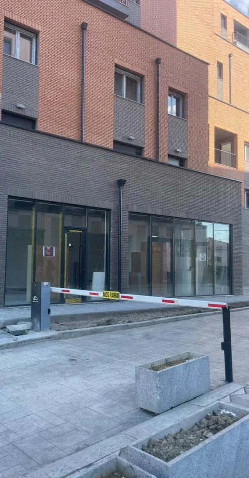 Tirane, jepet me qera apartament 2+1 Kati 1, 105 m² 600 € (The New Boulevard)