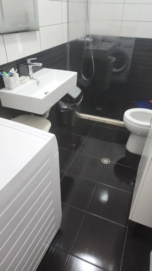 Tirane, jepet me qera apartament 2+1 Kati 4, 75 m² 550 € (American Hospital 3)