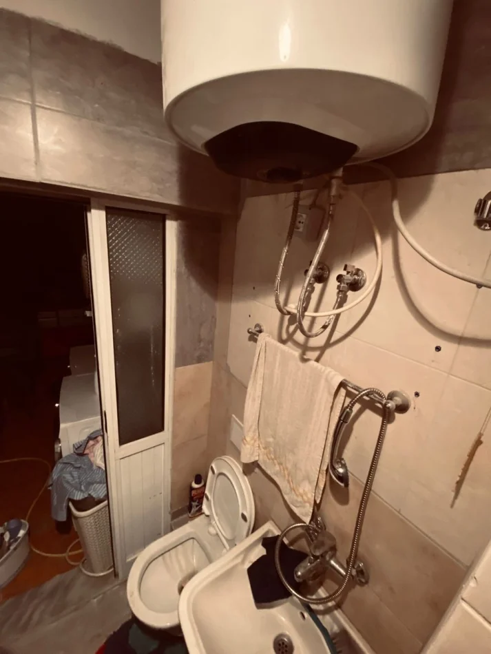 Tirane, jepet me qera apartament 2+1 Kati 1, 110 m² 110 € (Apartament 2 12tualete Kodra E Diellit)