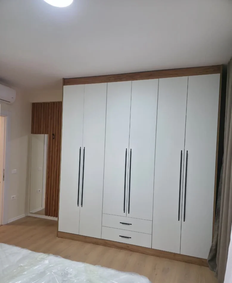 Tirane, jepet me qera apartament 2+1 Kati 3, 97 m² 600 € (Astir)