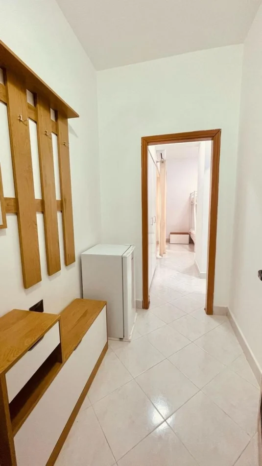 Tirane, jepet me qera apartament Studio Kati 2, 30 m² 320 € (Vilat Amerikane)