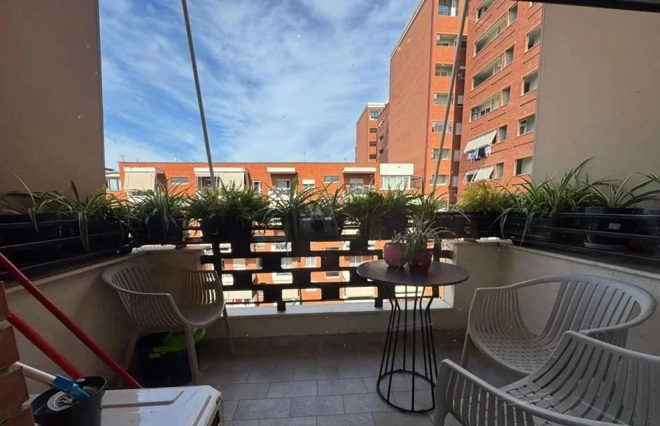 Tirane, jepet me qera ambjent biznesi Kati 7, 55 m² 650 € (American Hospital 3)