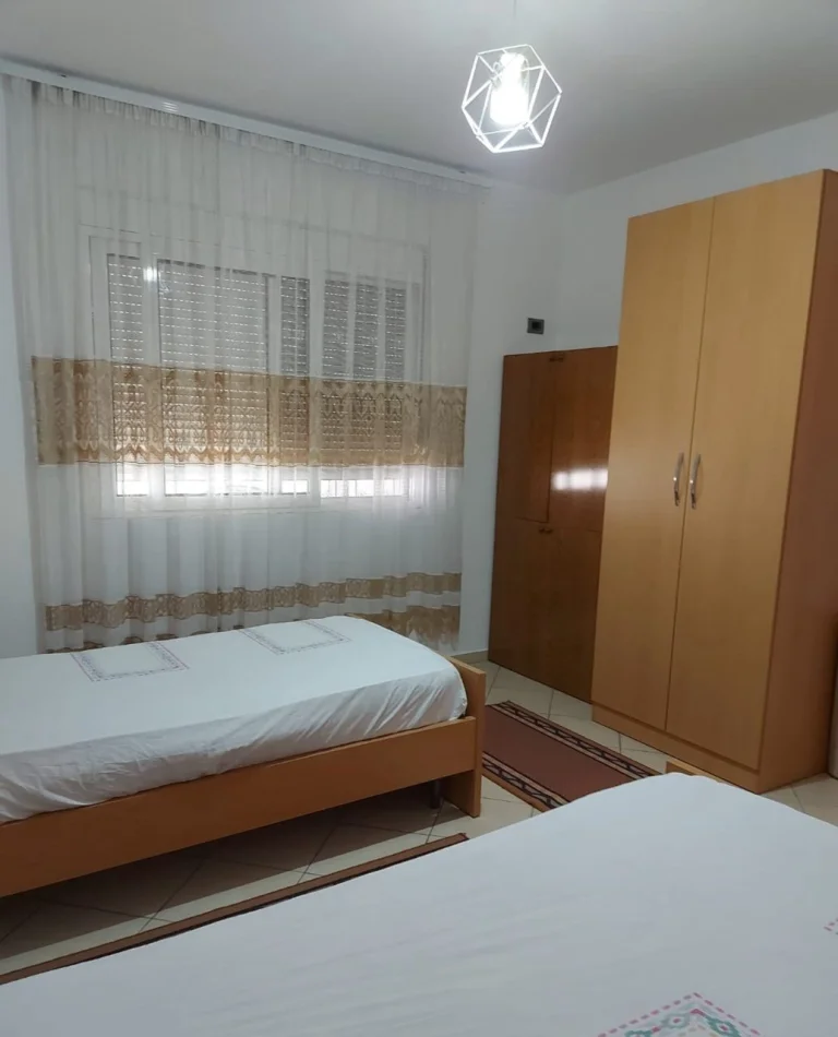 Tirane, jepet me qera apartament 2+1 Kati 2, 100 m² 500 € (Bulevardi i Ri)