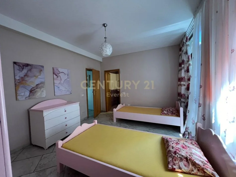 Tirane, jap me qera apartament 2+1 Kati 1, 100 m² 600 € 