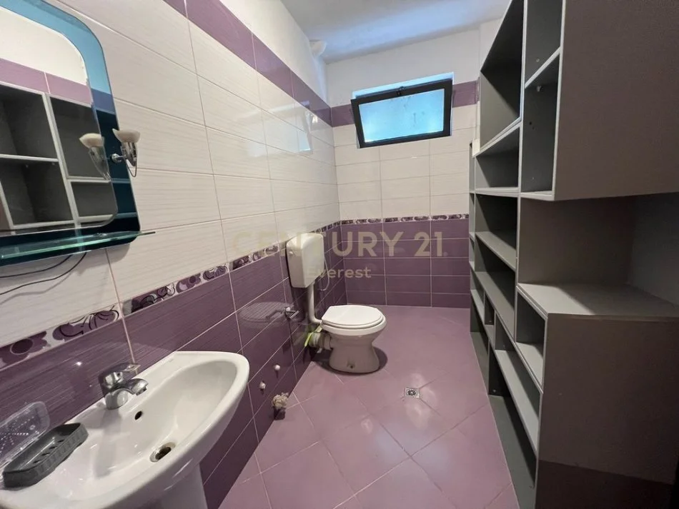 Tirane, jap me qera apartament 2+1 Kati 1, 100 m² 600 € 